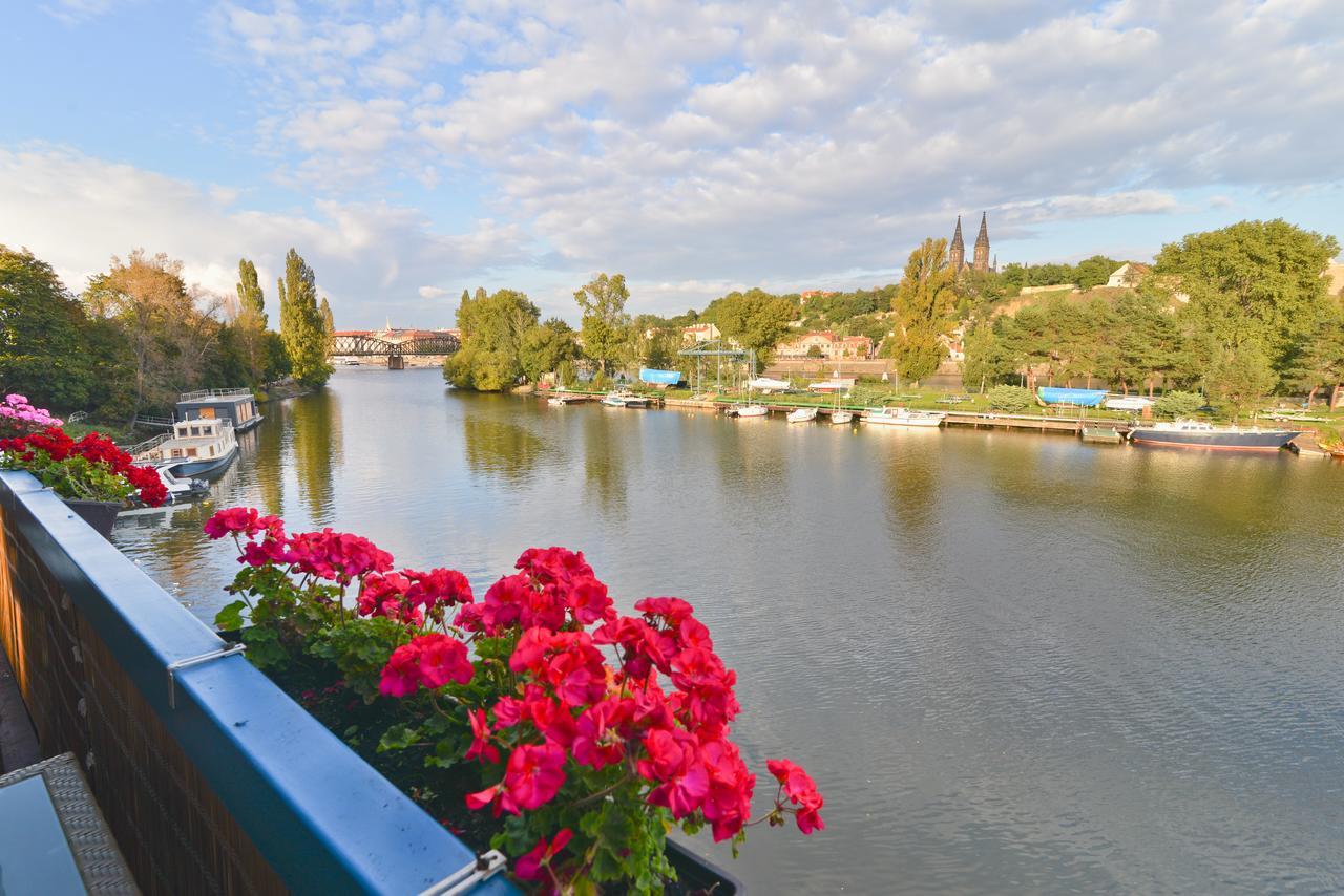 Botel Vodnik Prague Exterior photo